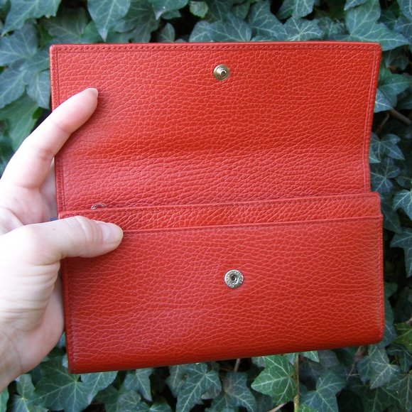EUC Gucci Long Red Leather Wallet - Picture 7 of 13